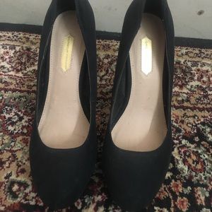 Dorothy Perkins Black Nude Pumps